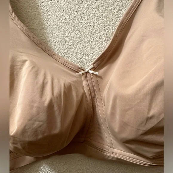 Cacique Bra CoolBliss Beige Unlined No-Wire Nylon/ Spandex Size 50D New With Tag - Picture 2 of 10